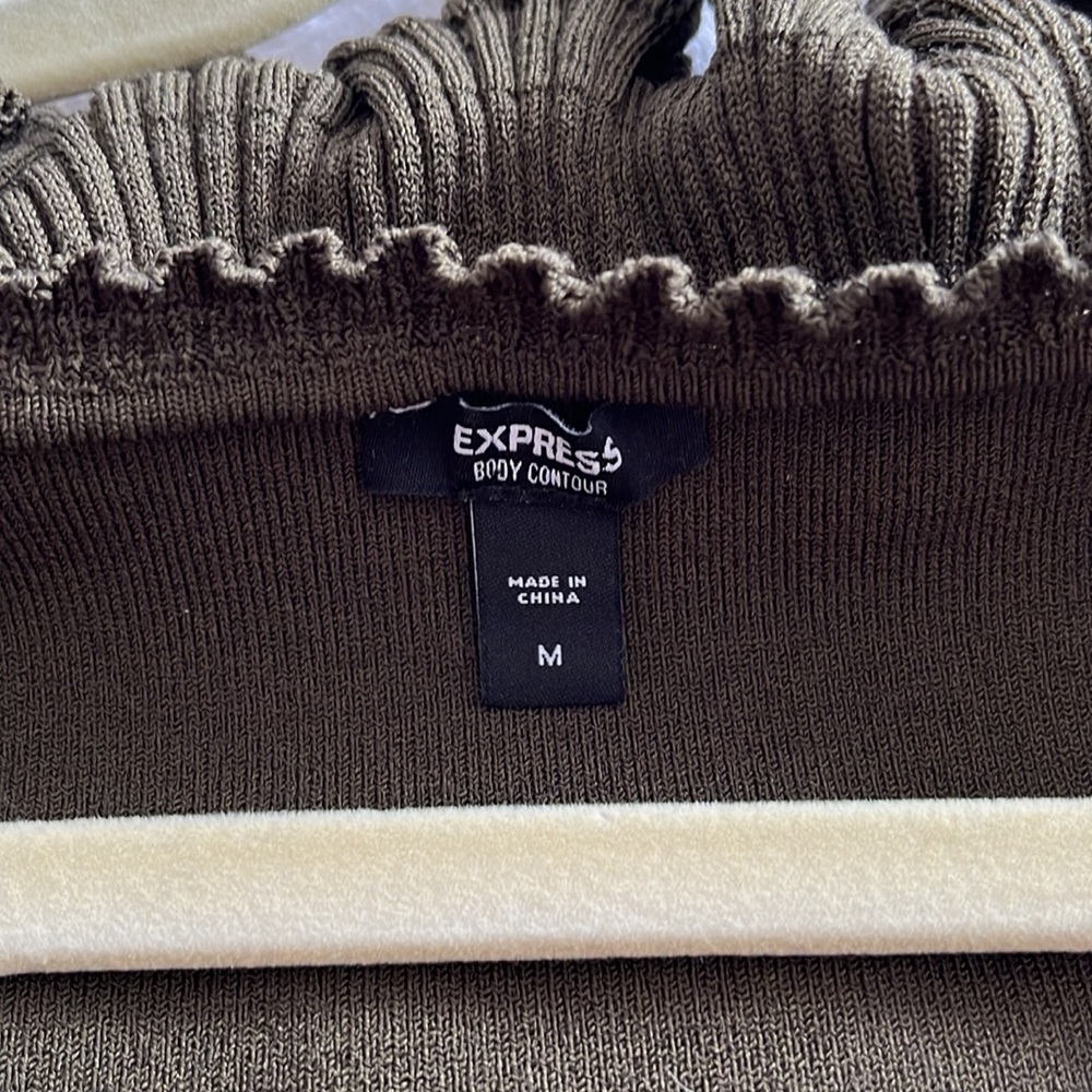 Express top - Picture 3 of 3